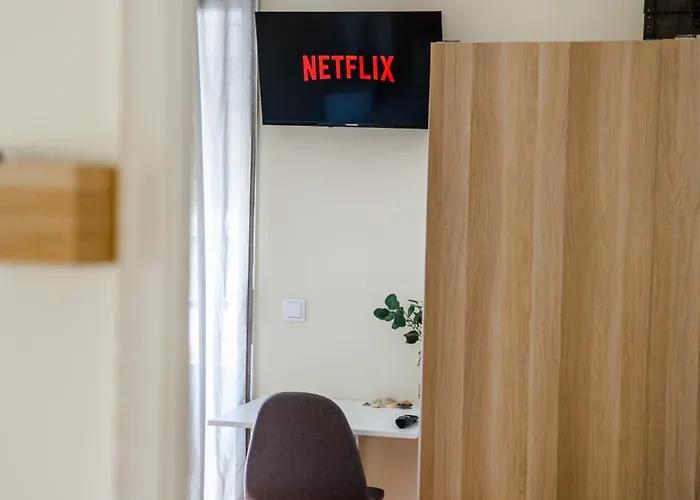 Coast Surf House לינה וארוחת בוקר 3*