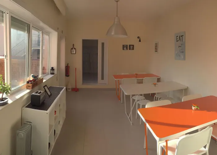 Coast Surf House 3* אספיניו