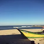 Coast Surf House Oda ve Kahvaltı 3*