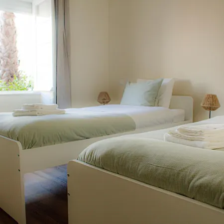 Green Coast Surf House Bed & Breakfast 3*