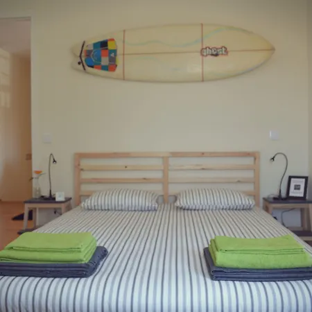 Alojamento de Acomodação e Pequeno-almoço Coast Surf House Espinho (Aveiro)