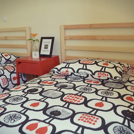 Alojamento de Acomodação e Pequeno-almoço Coast Surf House 3*