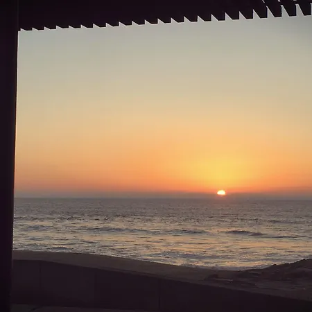 Alojamento de Acomodação e Pequeno-almoço Coast Surf House Espinho (Aveiro)