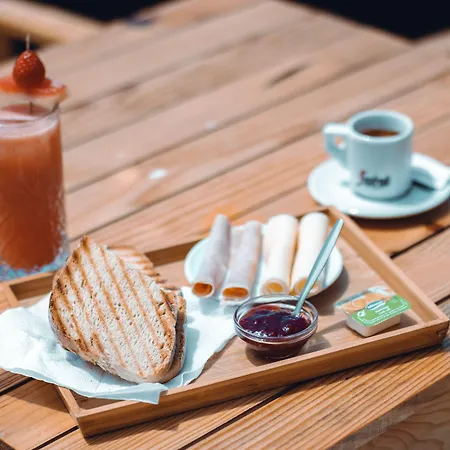 Coast Surf House Espinho (Aveiro)