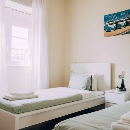 Alojamento de Acomodação e Pequeno-almoço Coast Surf House Espinho (Aveiro)