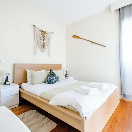 Coast Surf House Bed and breakfast Espinho (Aveiro)